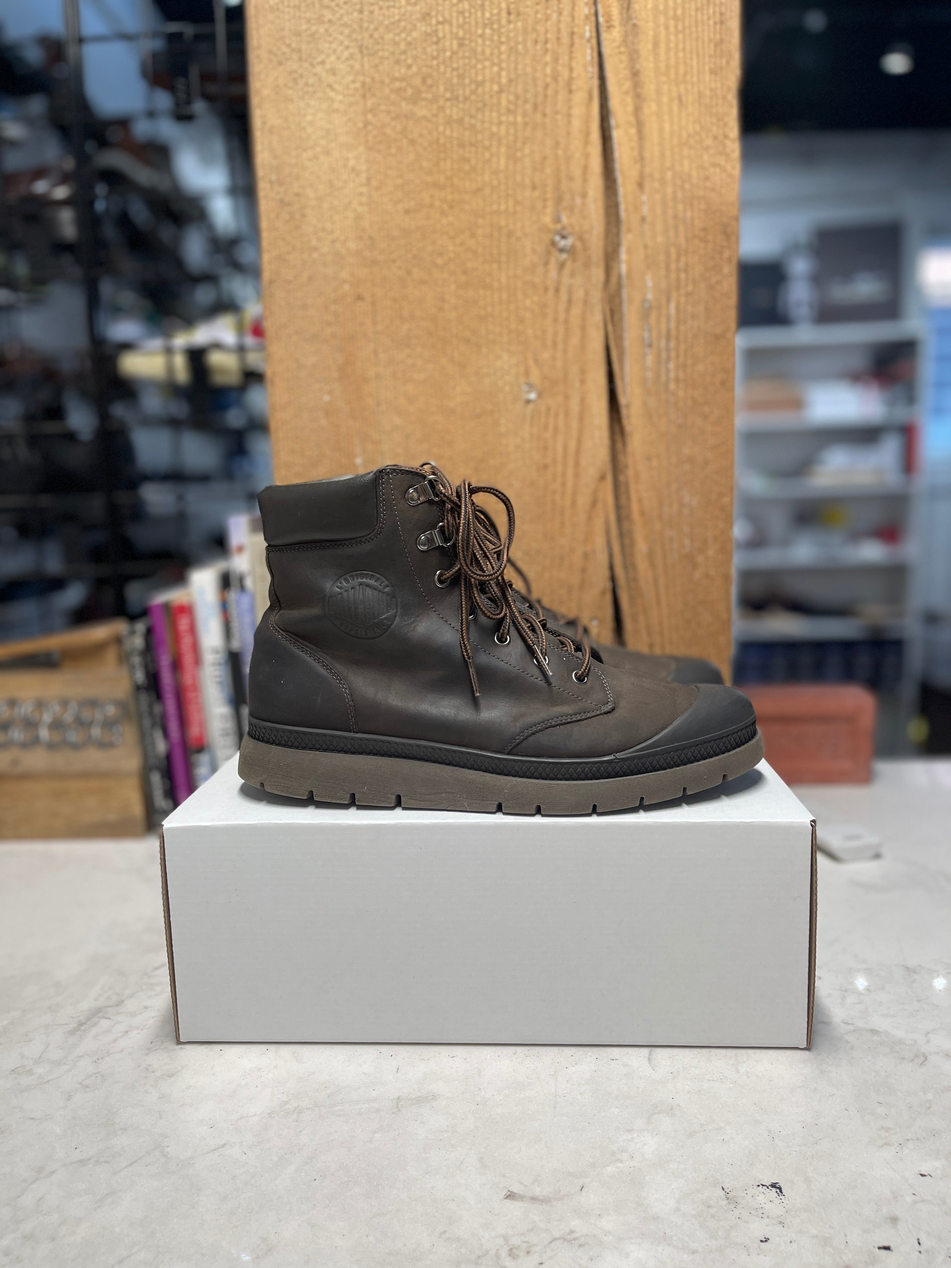 Palladium deals boots leather